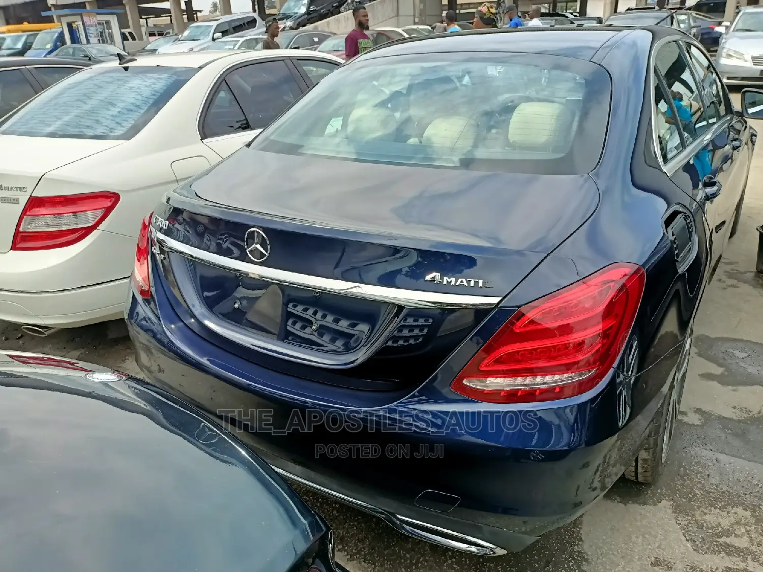 Mercedes-Benz C300 2016 Blue