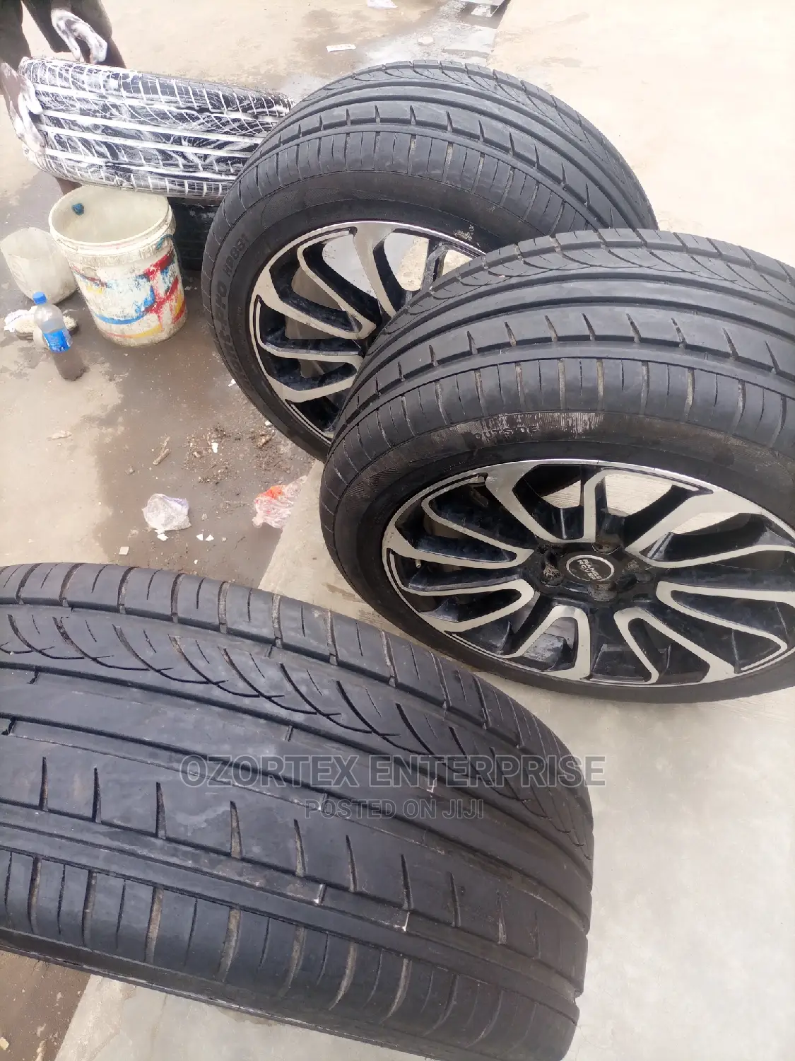 20inches Rim Range Rover Wit Tyres
