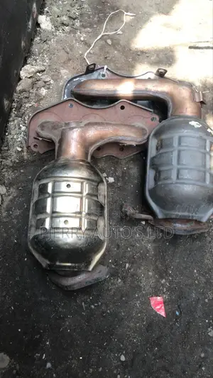 Toyota/Lexus 2gr Catalytic Converter Complete
