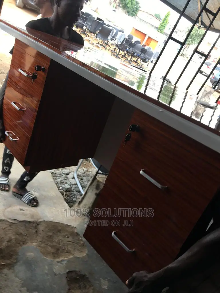 Special Executive Table With Drawer for Your Office
