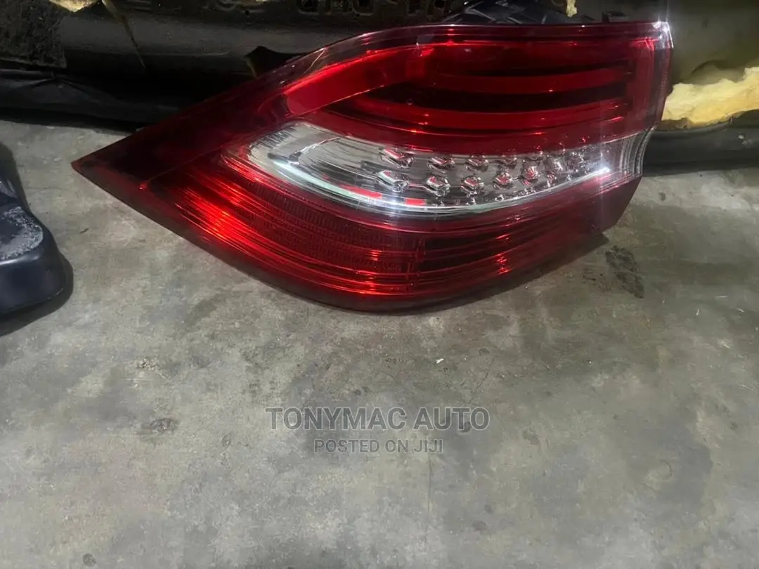 Mercedes-benz Ml350 2013,2014,2015 Back Light