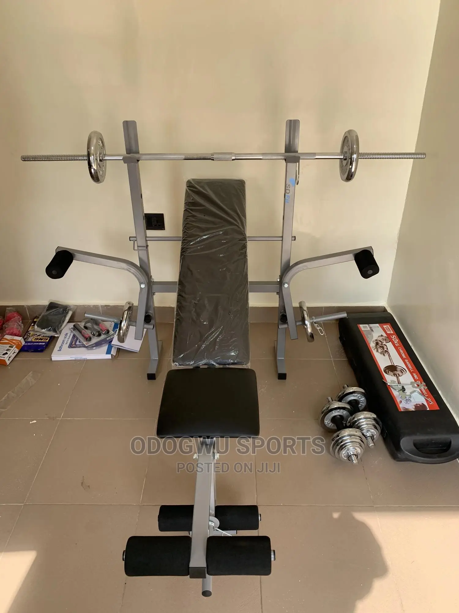 Weight Bench (Weight Bench)