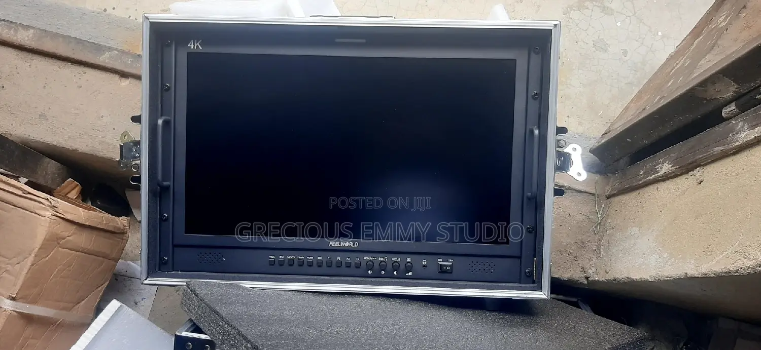 Feelworld 17" Director's Monitor