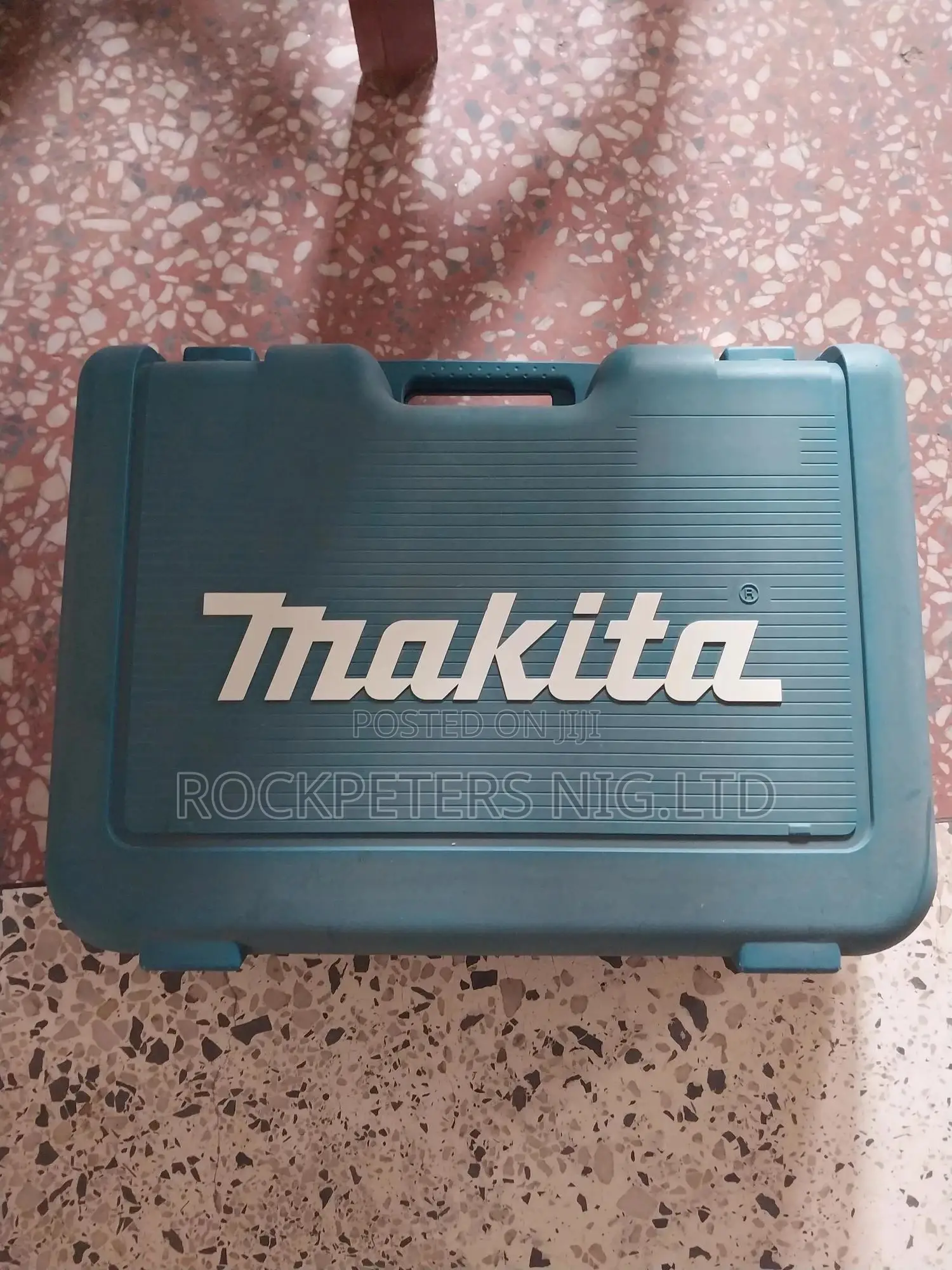 Makita Rotary Hammer Drill Hr3200c