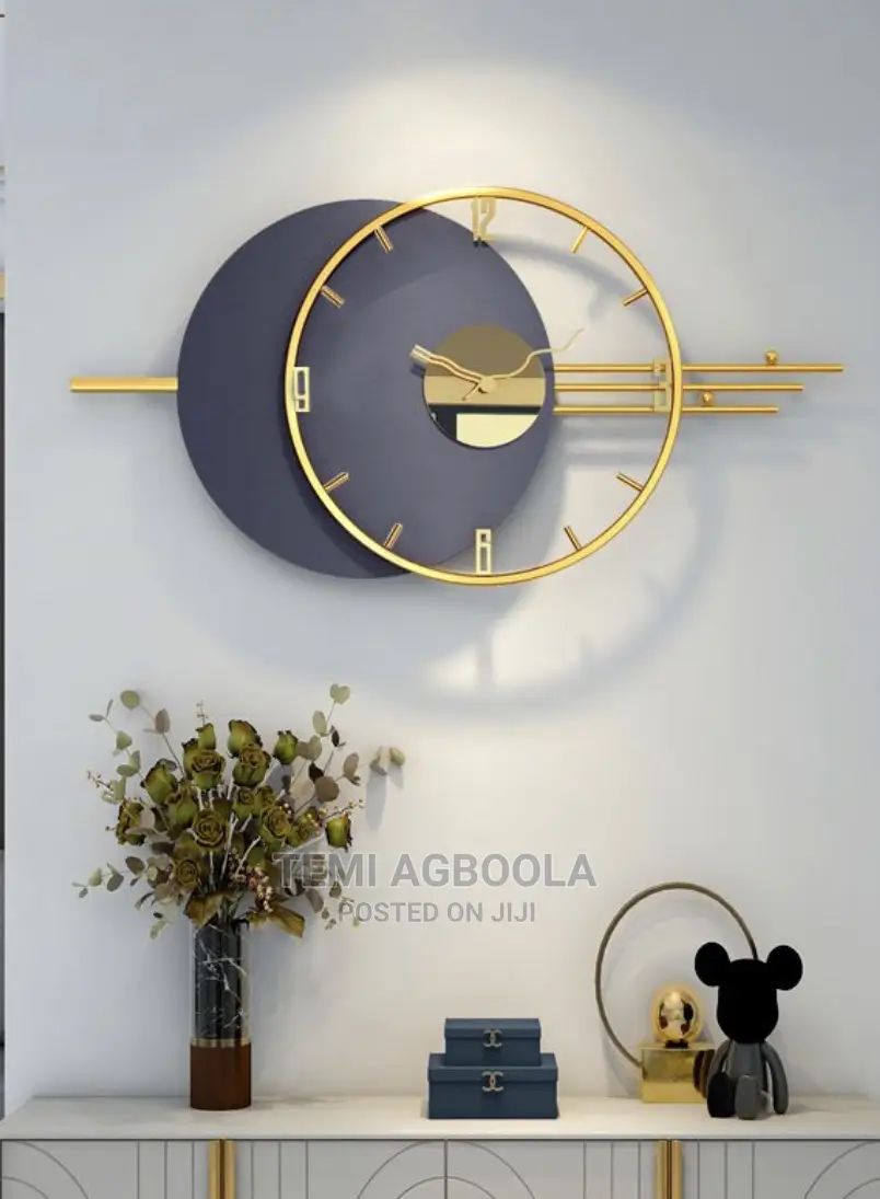 Quality Wall Hanging Decorative Clock.