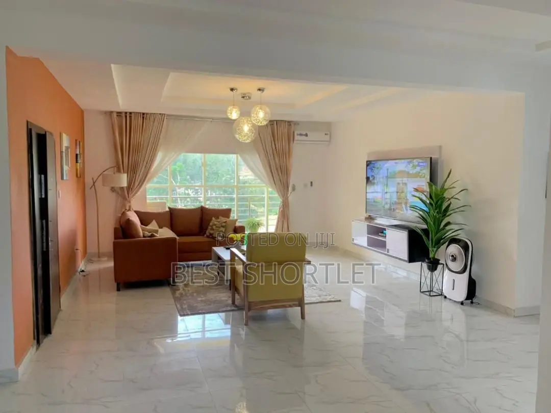 3 Bedroom Luxury Apartment ON PROMO