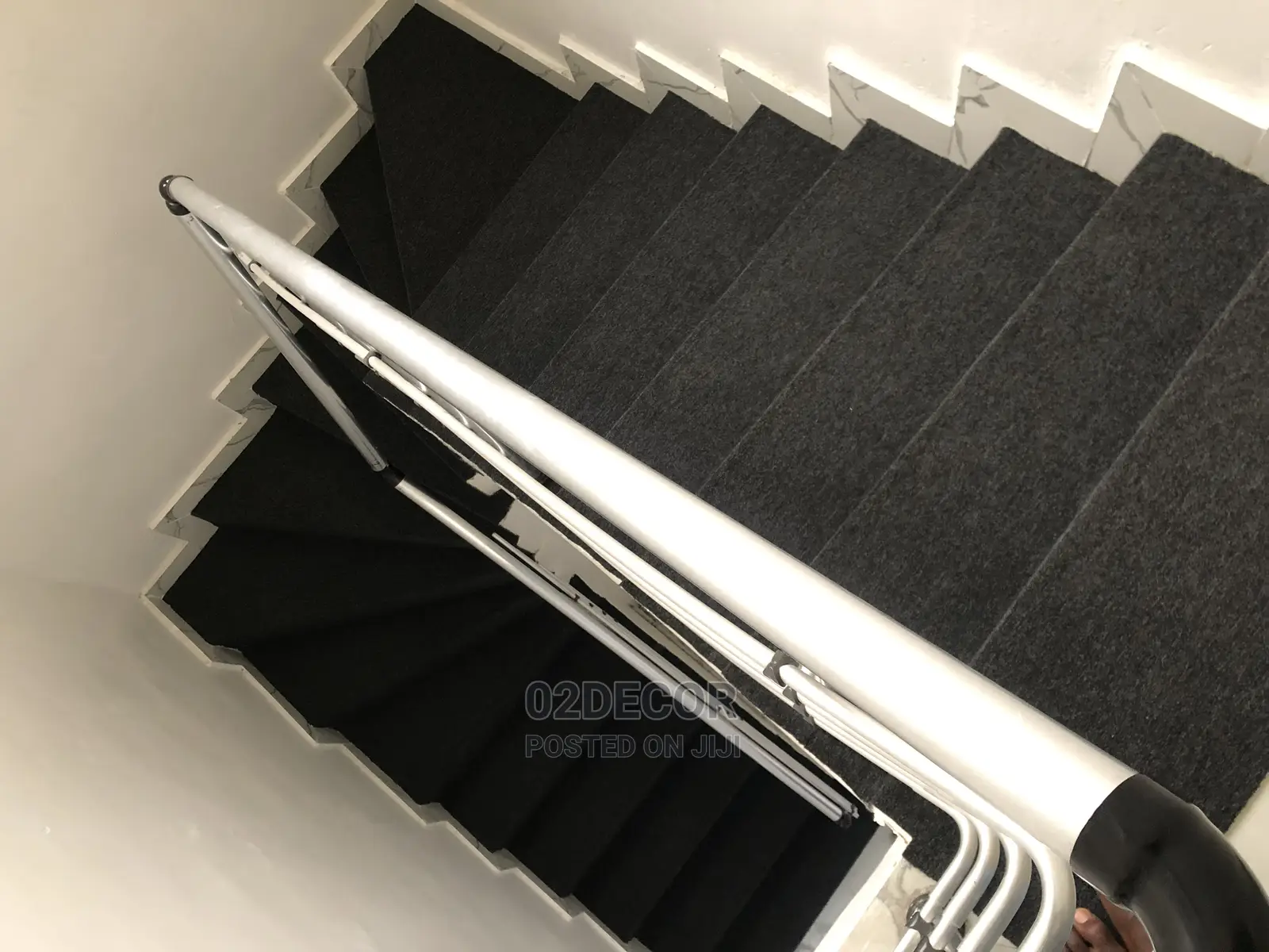 Plain Grey Color Rugs For Staircase (We Sell Per Sqm)