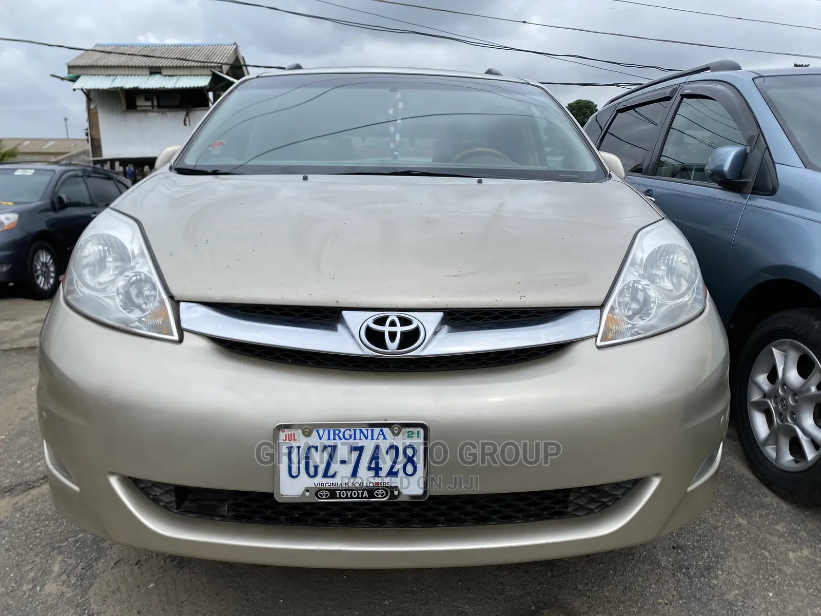 Toyota Sienna XLE Limited 4WD 2008 Gold