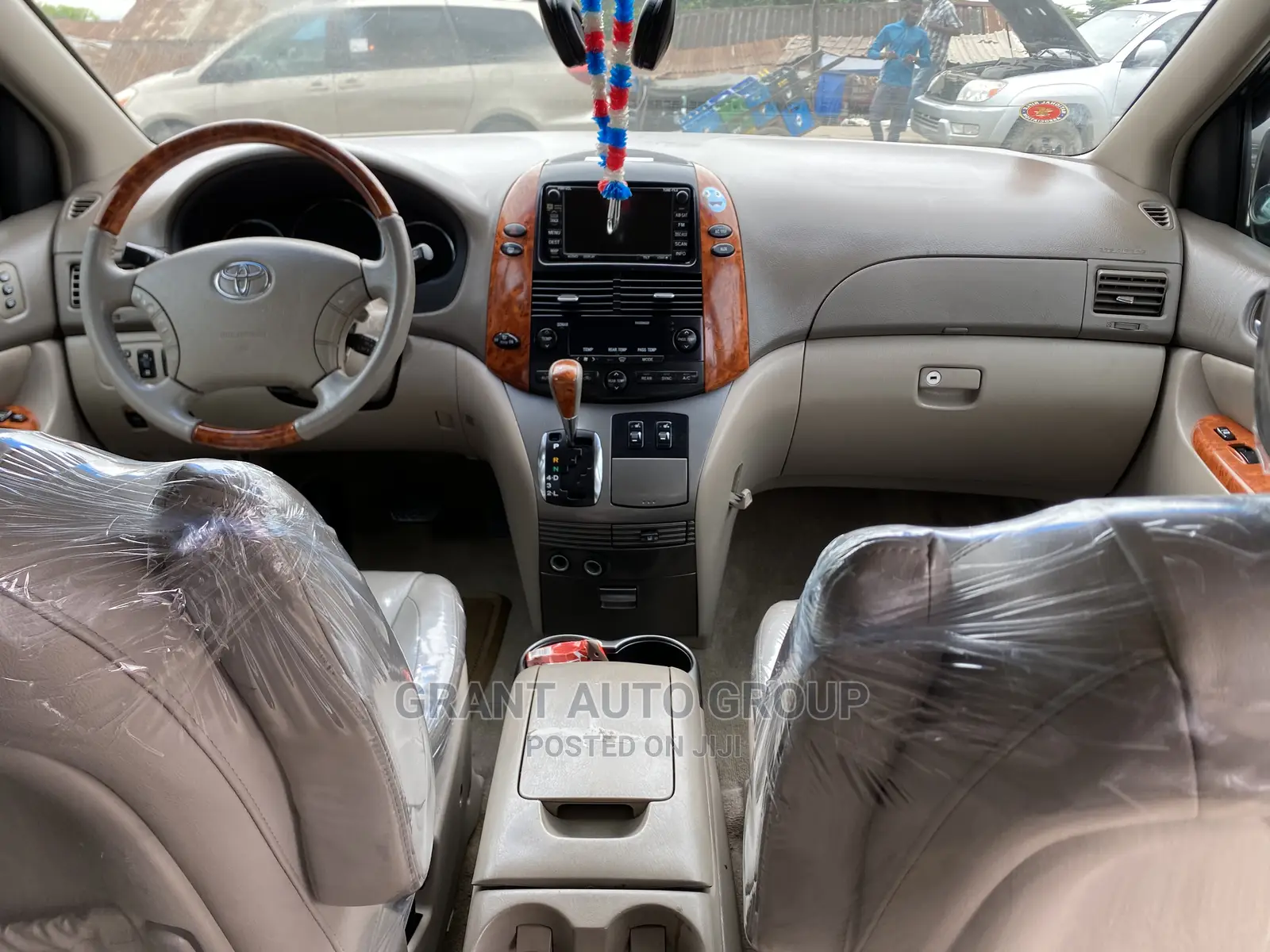 Toyota Sienna XLE Limited 4WD 2008 Gold