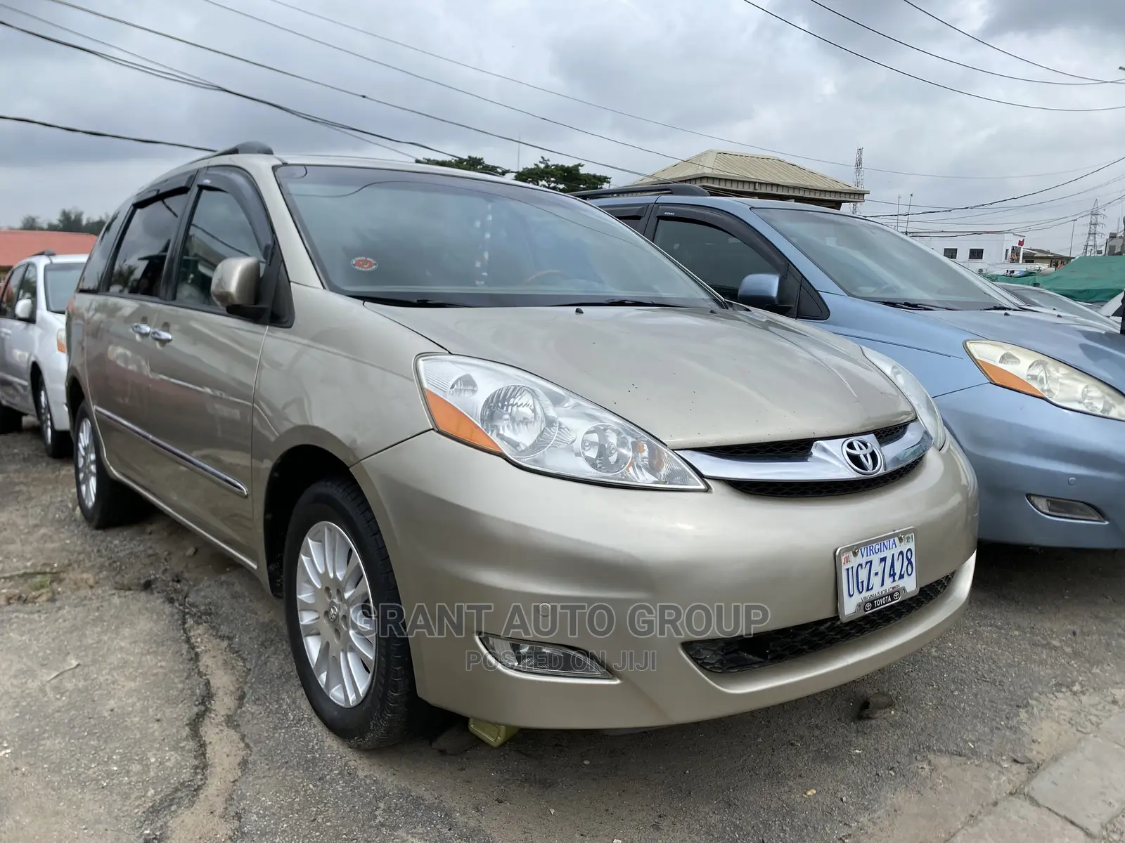 Toyota Sienna XLE Limited 4WD 2008 Gold