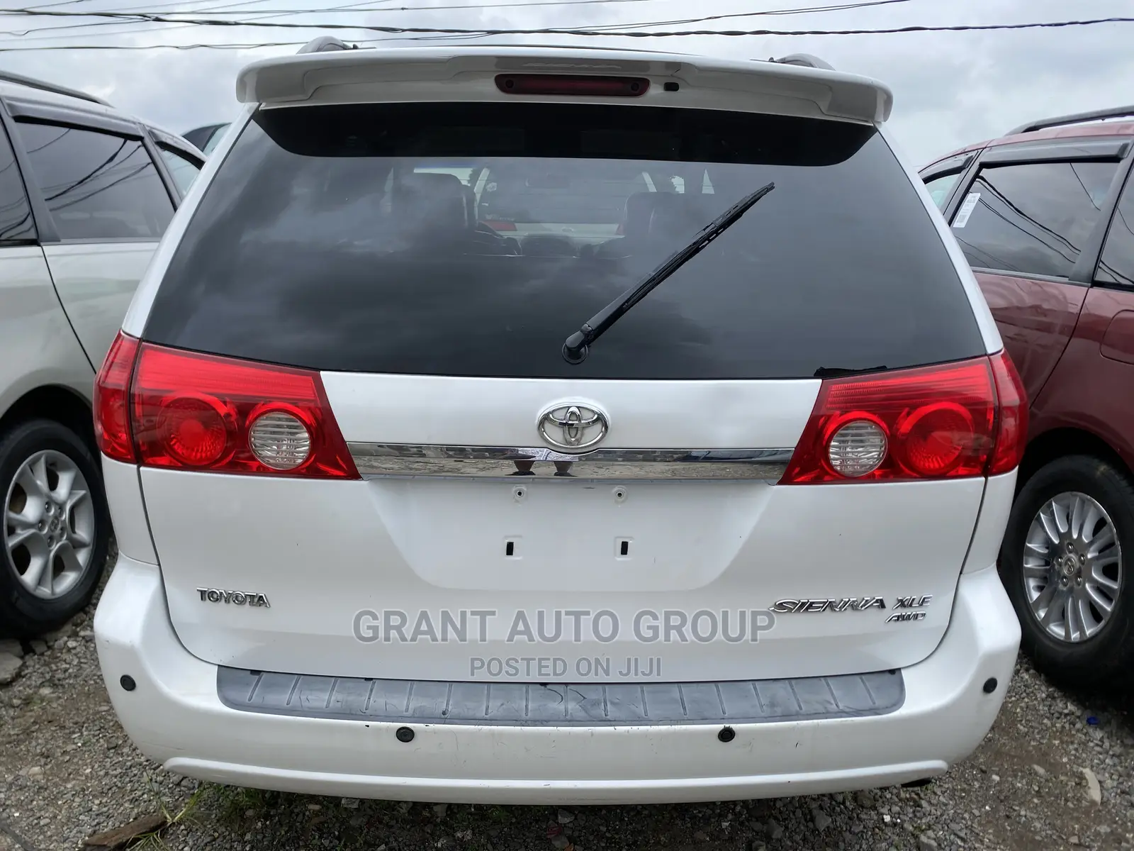 Toyota Sienna XLE AWD 2008 White