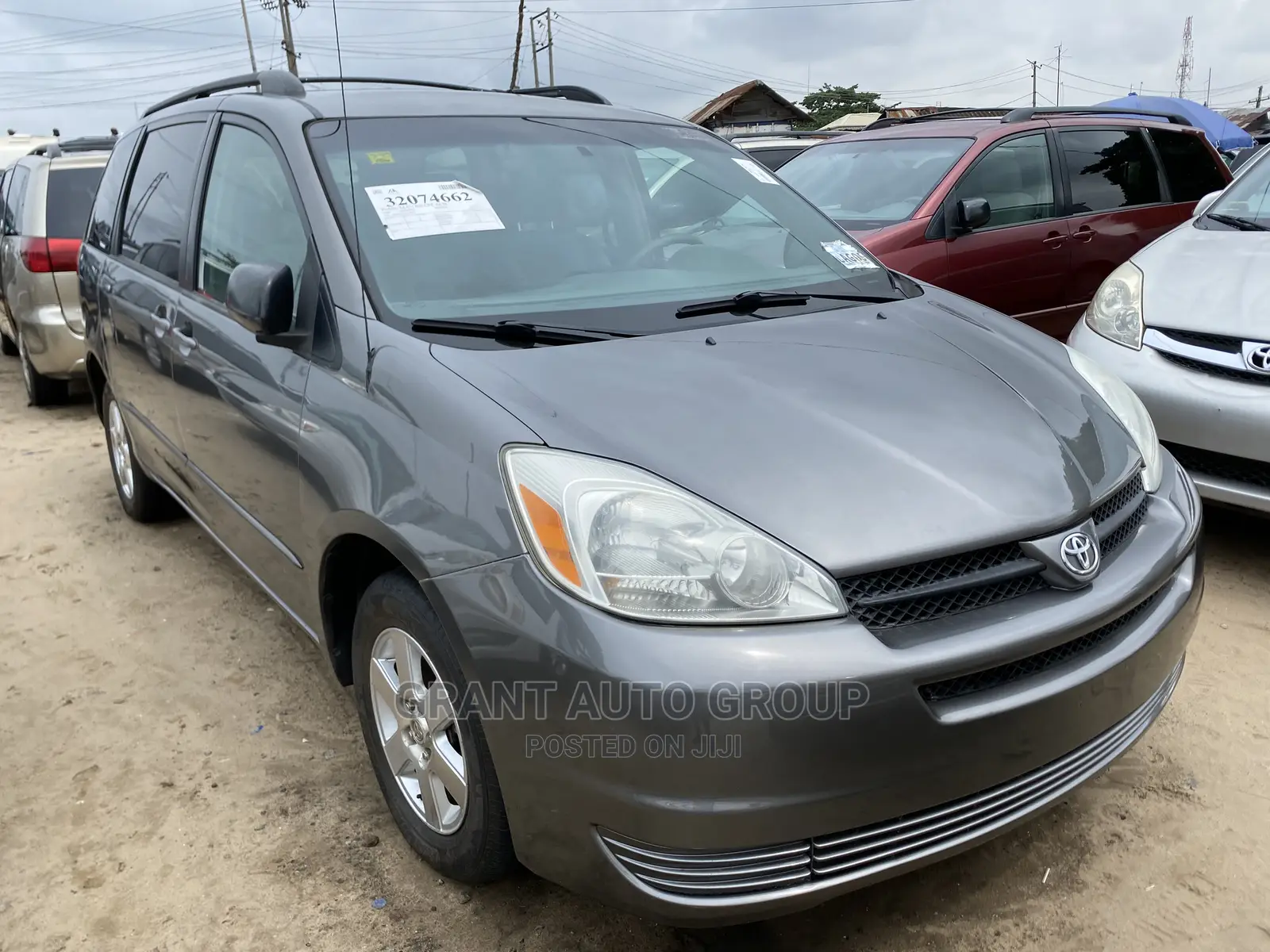 Toyota Sienna LE AWD 2005 Gray