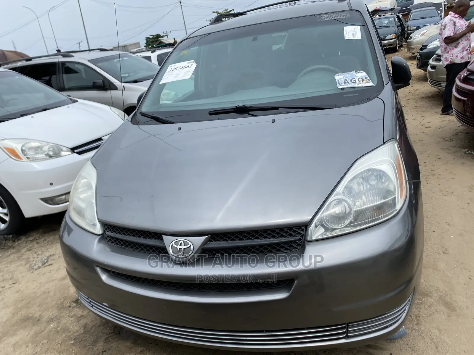 Toyota Sienna LE AWD 2005 Gray