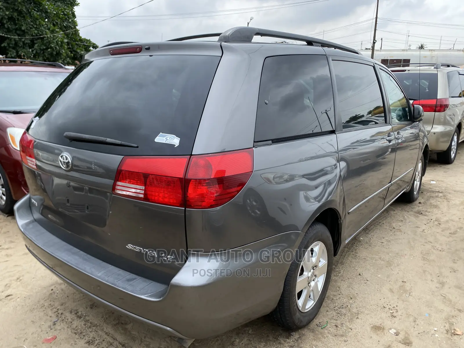 Toyota Sienna LE AWD 2005 Gray