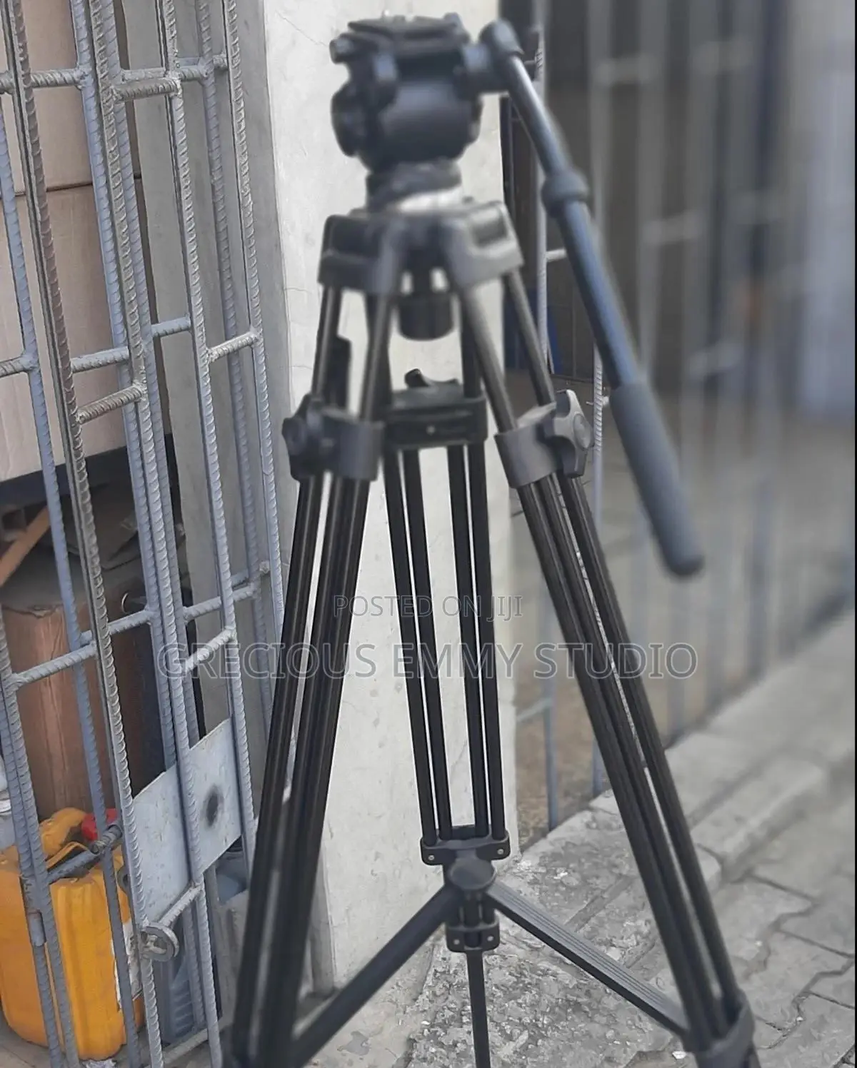 Weifeng WF-717 (1.8m) Tripod Stand
