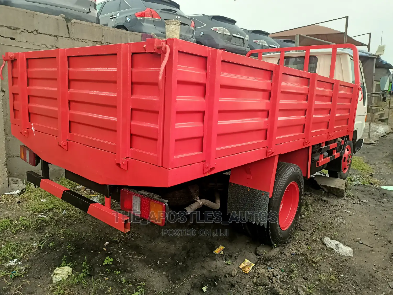 Toyota Dyna 150 Truck Six Tyres