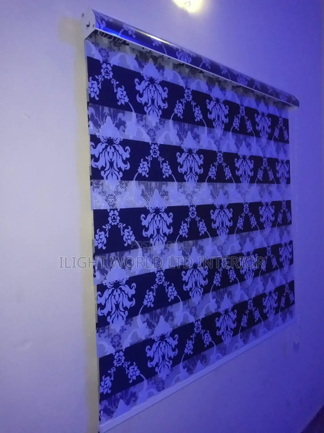 Quality Adjustable Window Blind Day Night