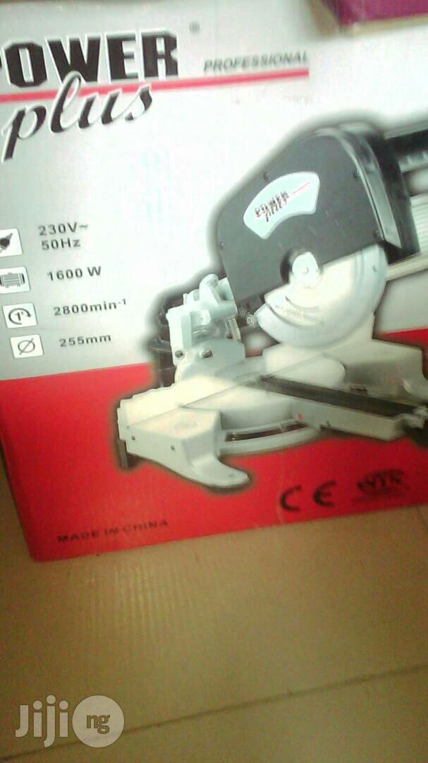 Aluminium Cutting Machine