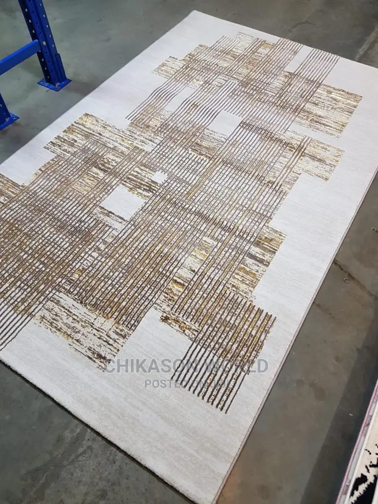 Quality Living Room Designed Super Soft Royal Center Rug.