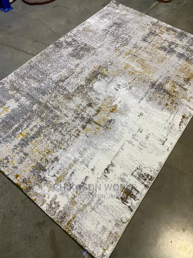 Quality Living Room Designed Super Soft Royal Center Rug. 