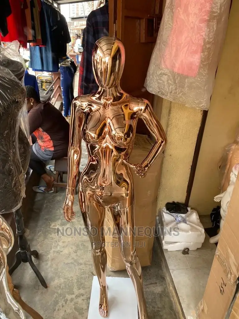 Rose Gold Size 8 Body Faceless Mannequin With Hand Posture