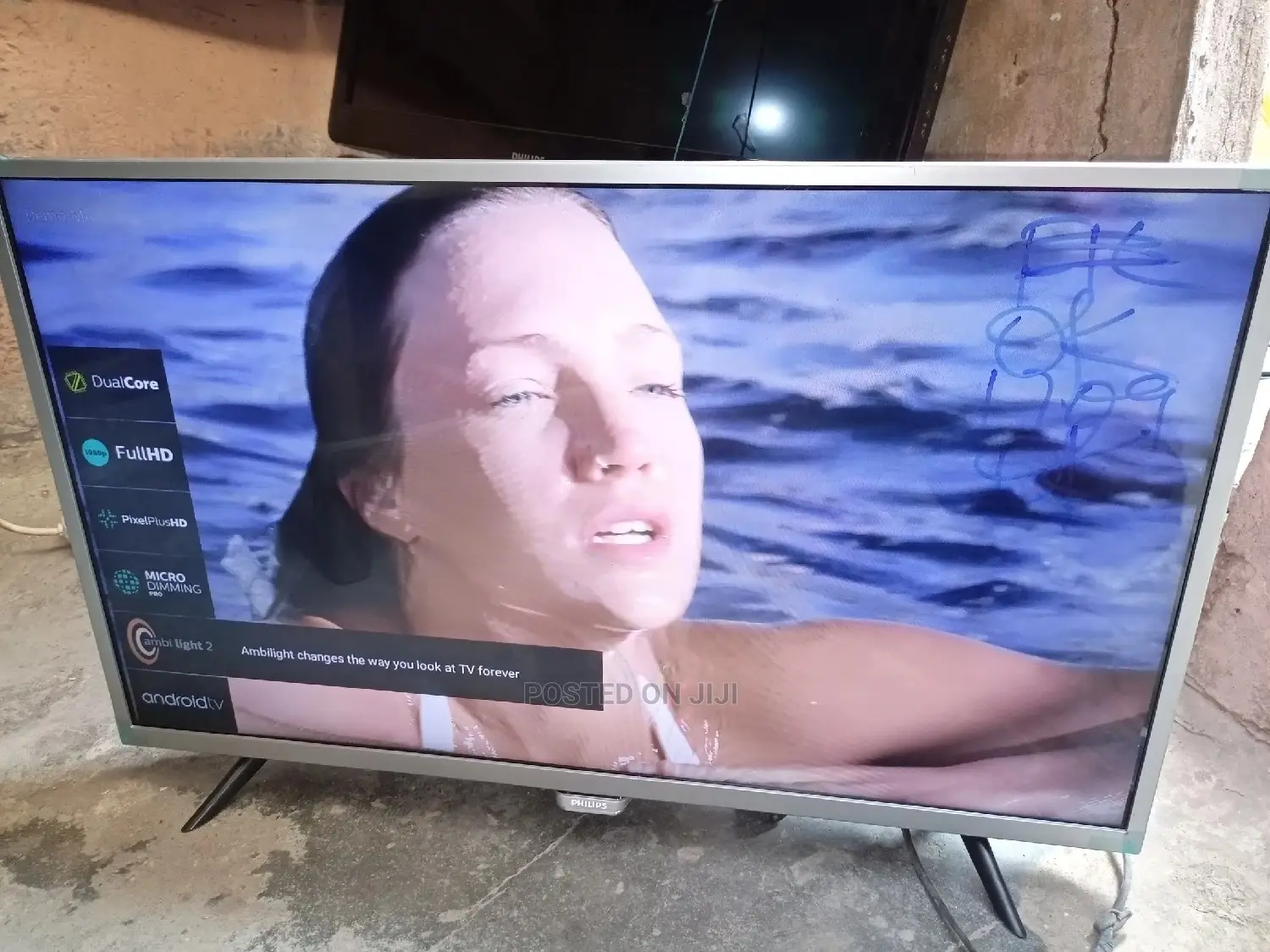32 INCHES Philip Android Smart TV
