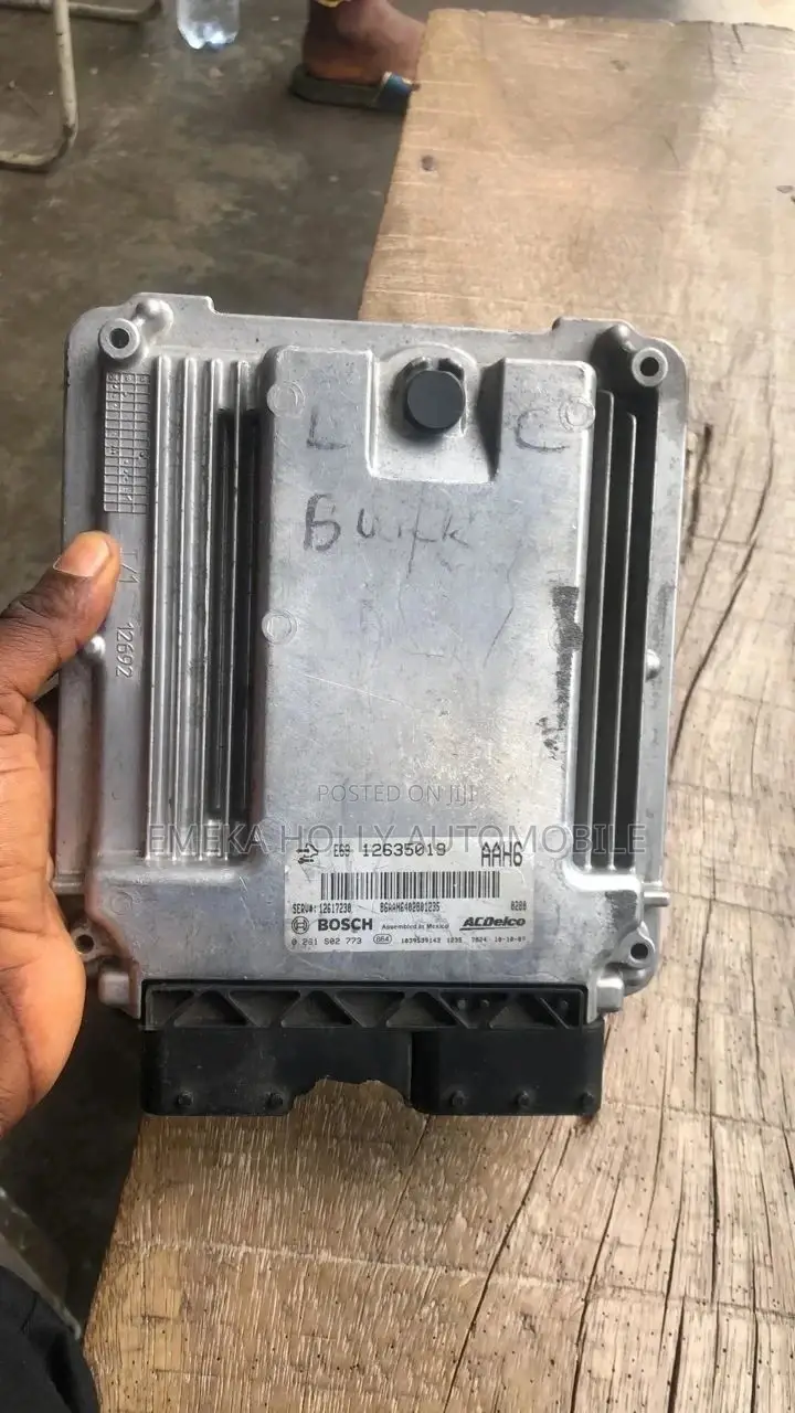 2008/2010/Chevrolet Camaro Brain  Box