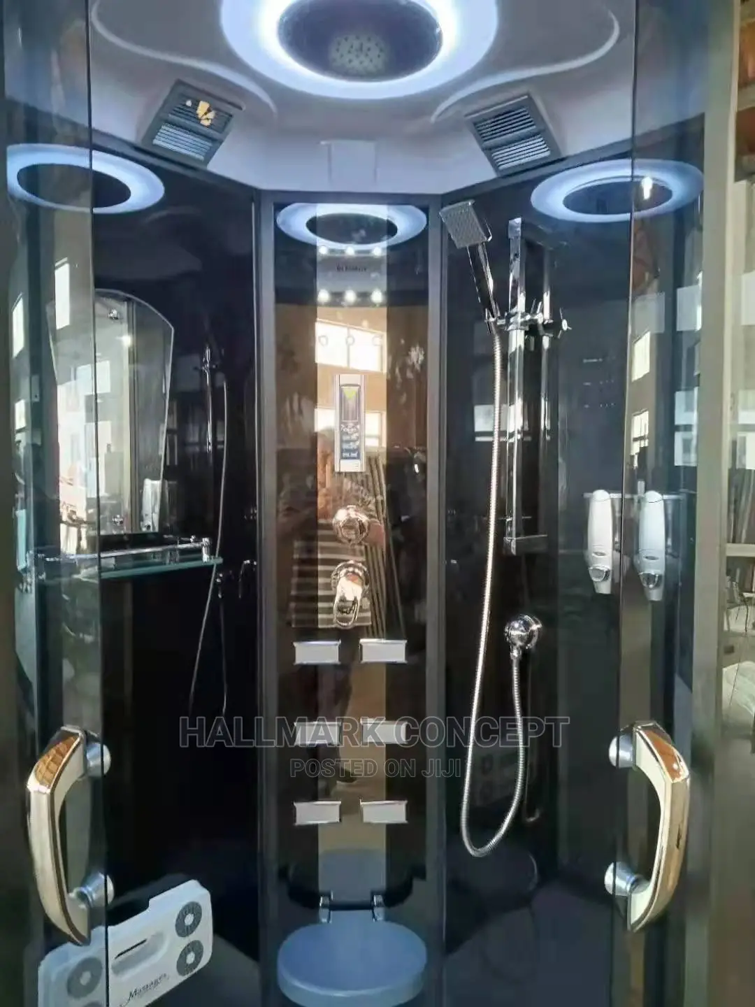 Shower Room With Steam and Massage