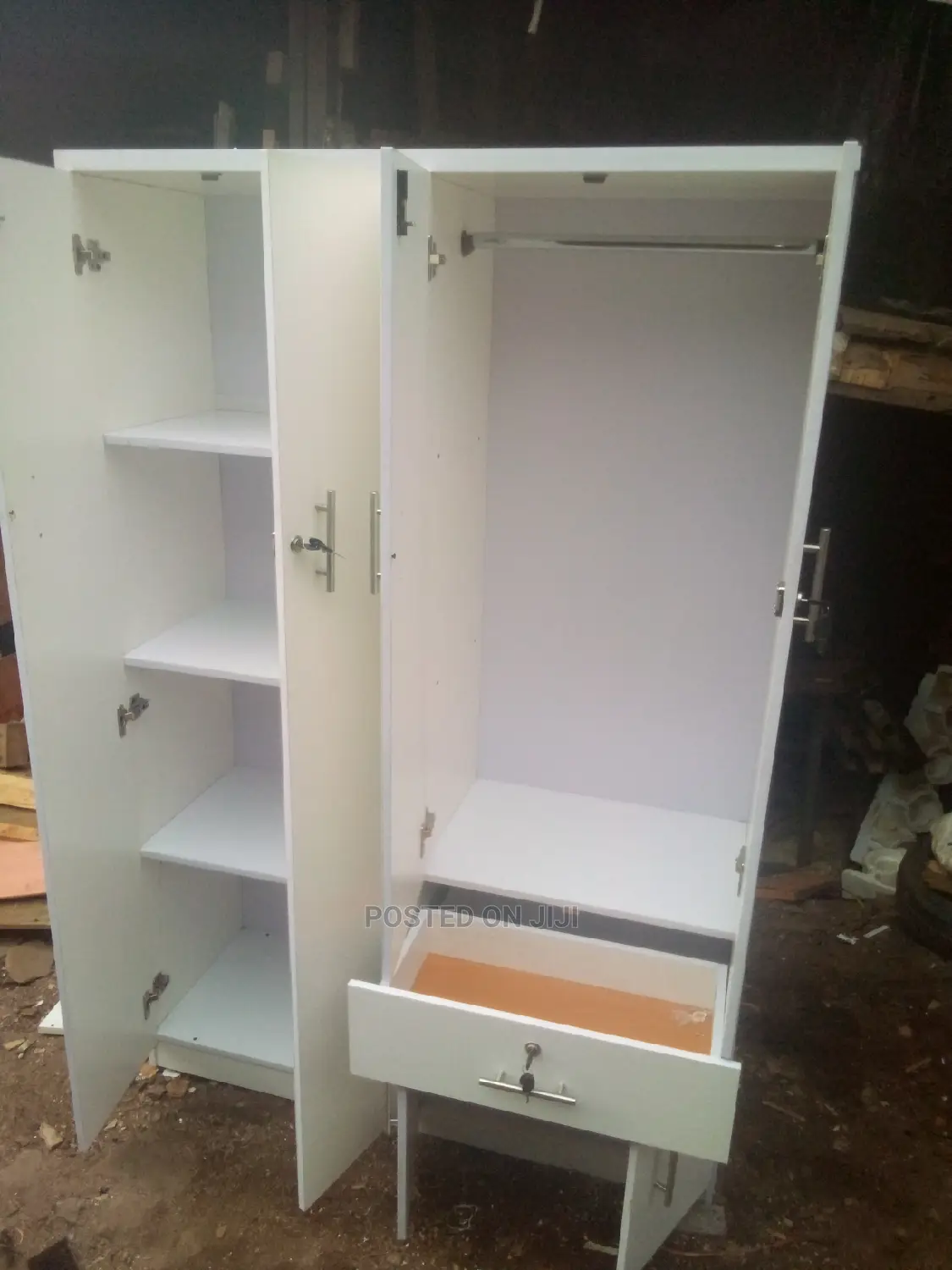 Big Wardrobe 6 Ftt Height 4 Ftt Wide White
