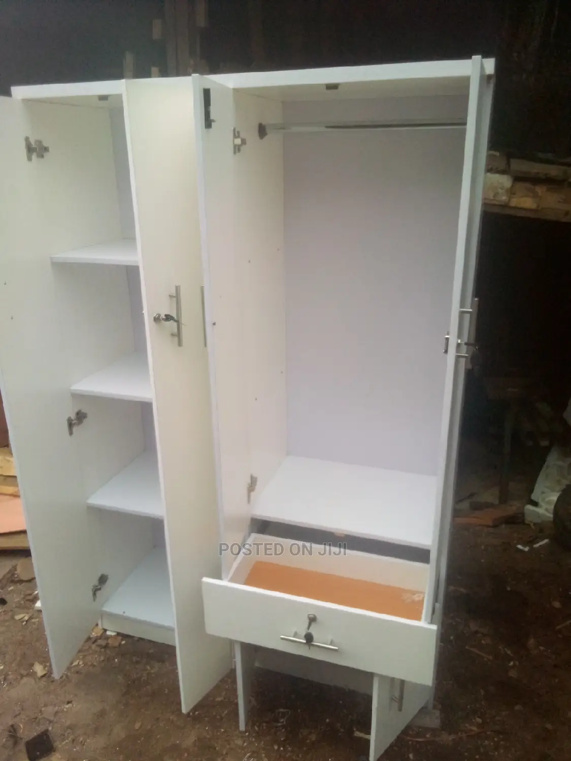 Big Wardrobe 6 Ftt Height 4 Ftt Wide White