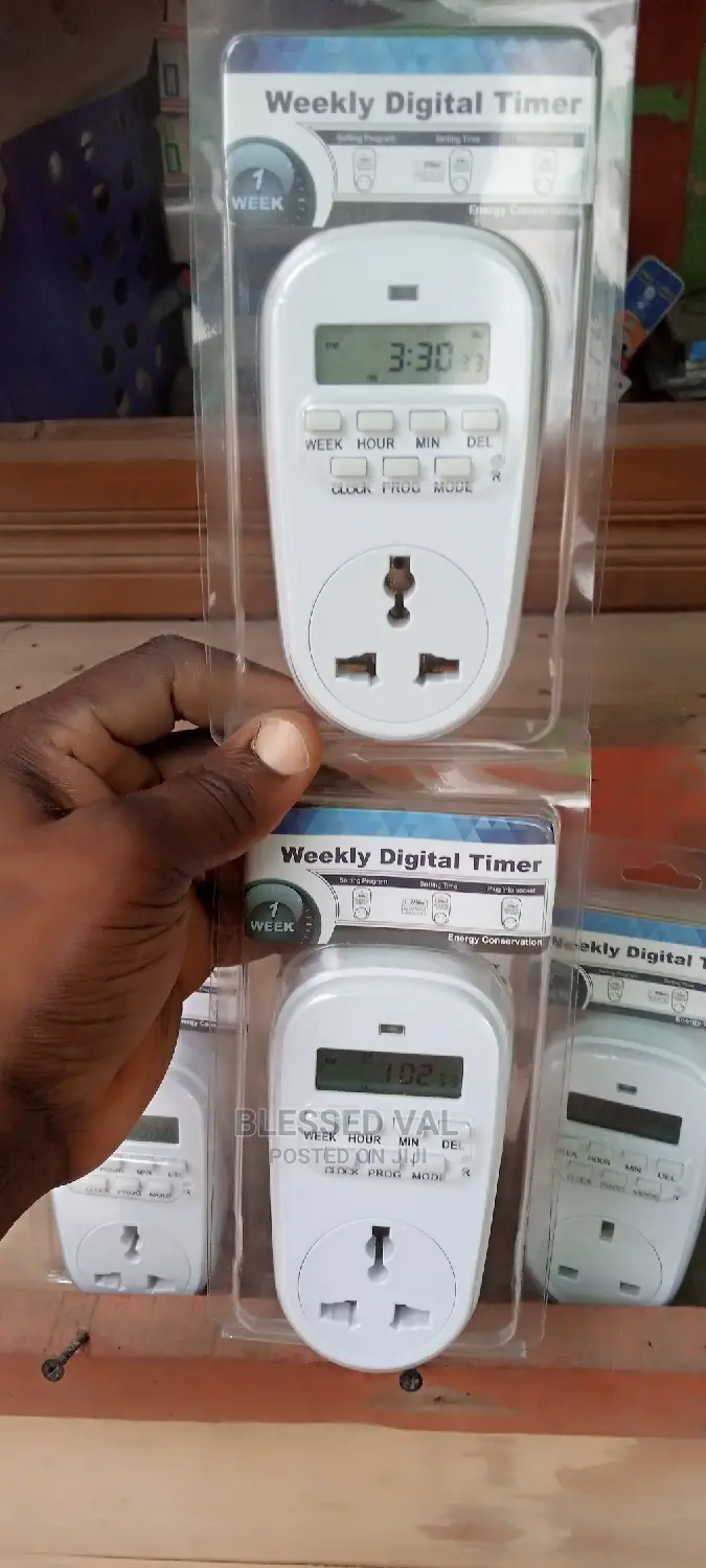 3600W Weekly Digital Timer Power:220v-50hz, Output 16 Amps