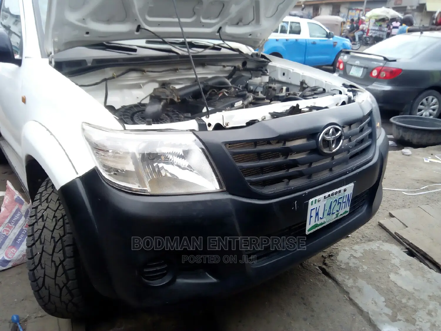 Hilux Boot Cover Shock