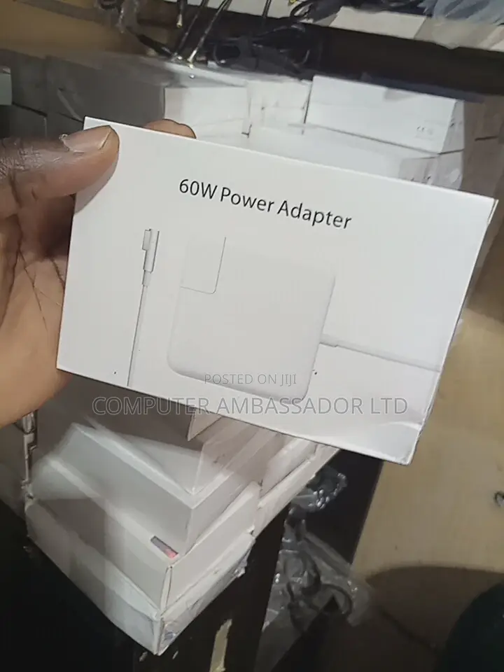 Apple Laptop Charger 60wtts.