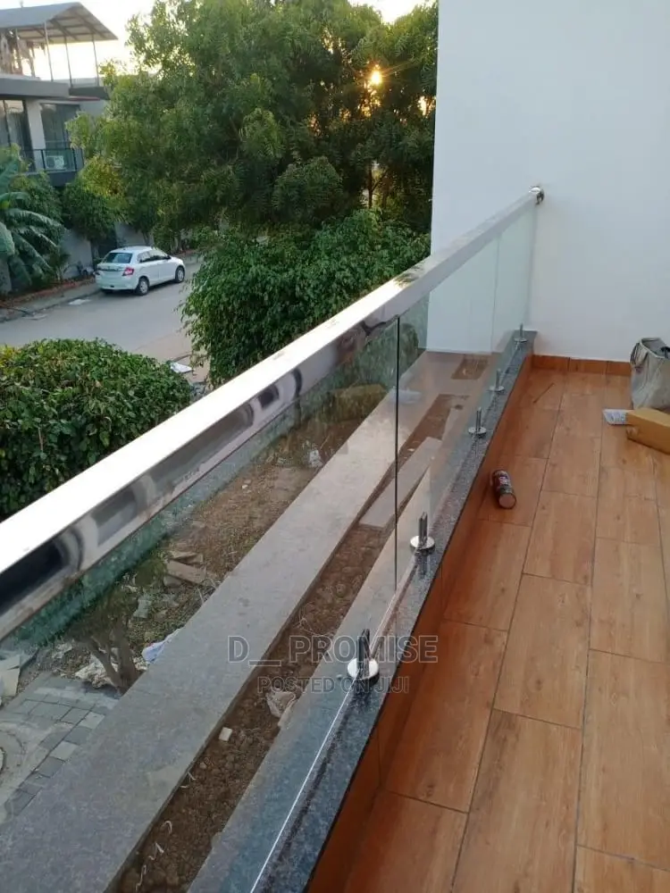 Frameless Glass