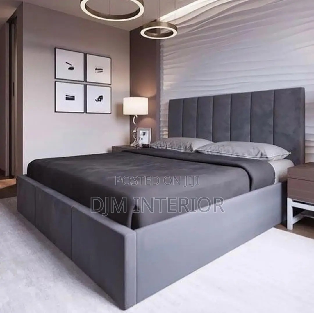 6x6 Bed With Linear Design