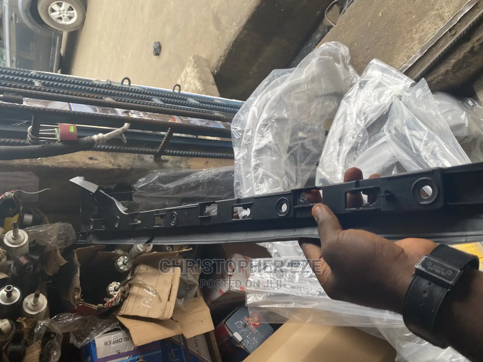 Ford Explorer Inner Windscreen Chrome 2011 2012 2013 2014
