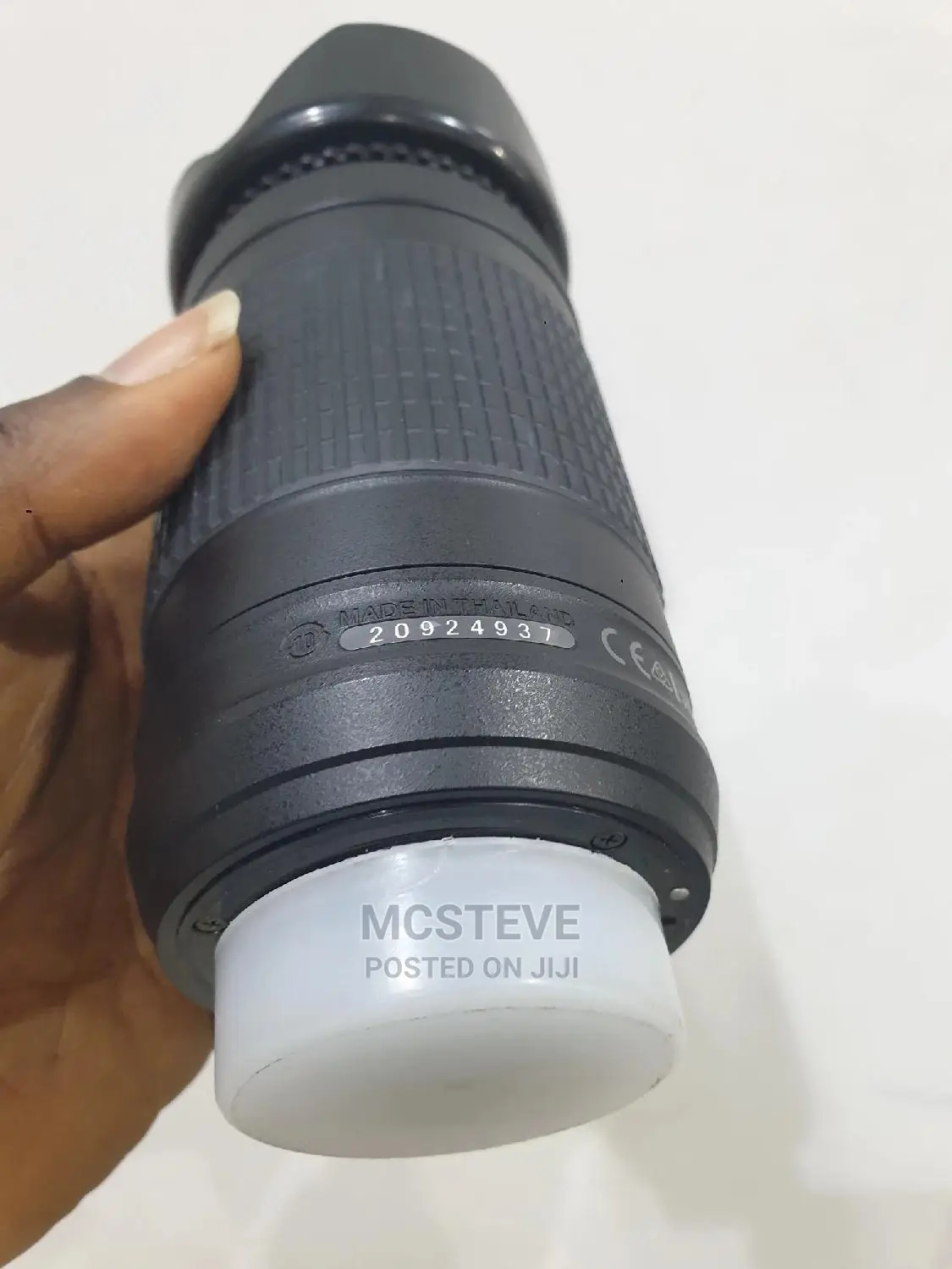 Nikon Nikkor 70 - 300MM Lens