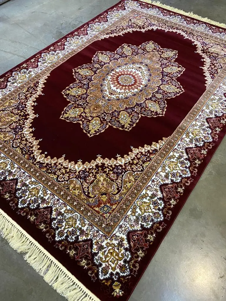 5x7fts Wine Red and Cream/Green, Arabian Center Rug(7x10)