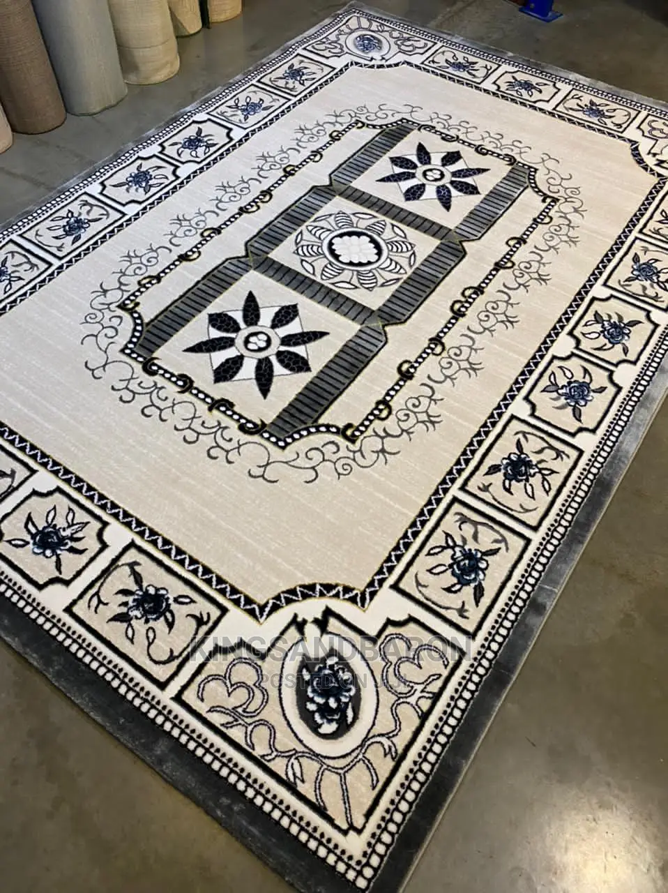 5x7fts Gray and Beige Turkey Center Rug(3x5,4x6,7x10,Available)