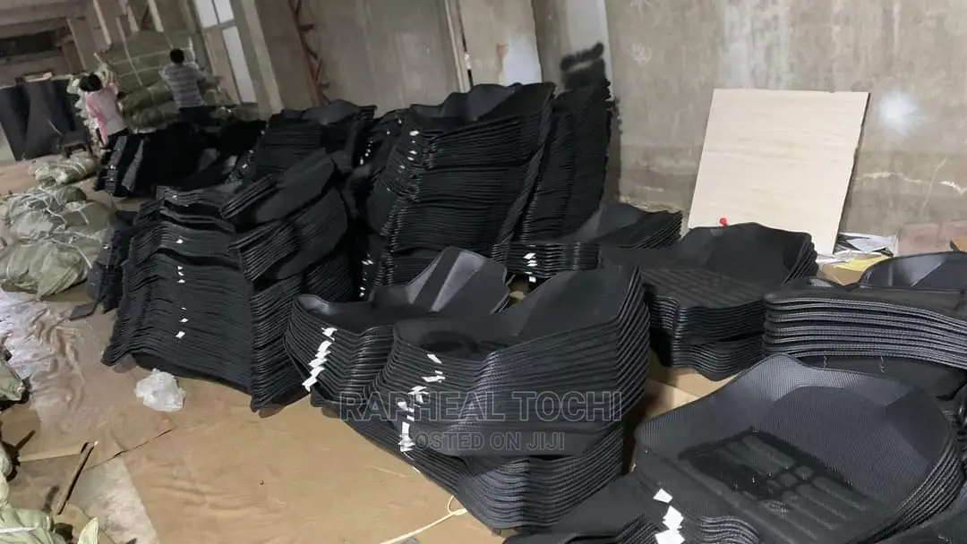 Car Luxurious Fix Mats for All Cars E.T.C