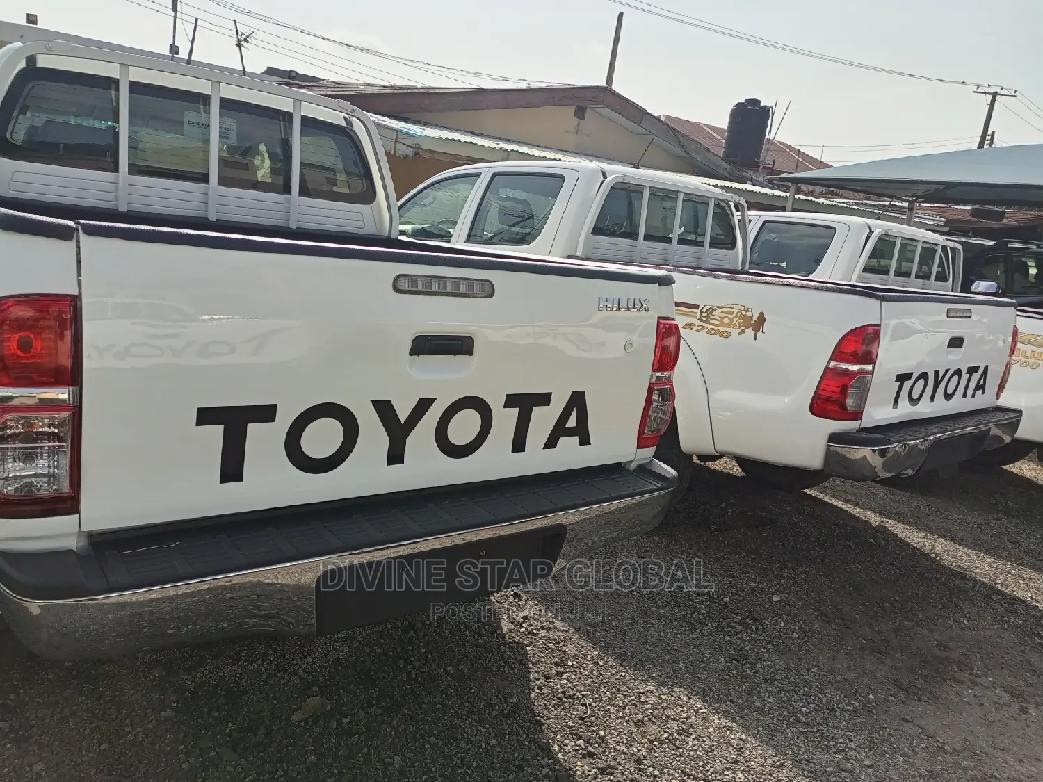 Toyota Hilux 2.5 D-4D 4X4 SRX 2012 White