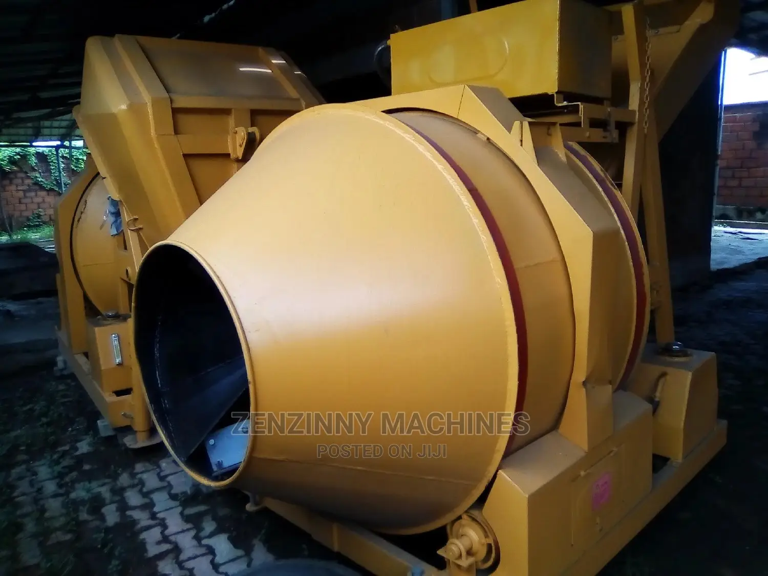 Self Load Discharge Concrete Mixer
