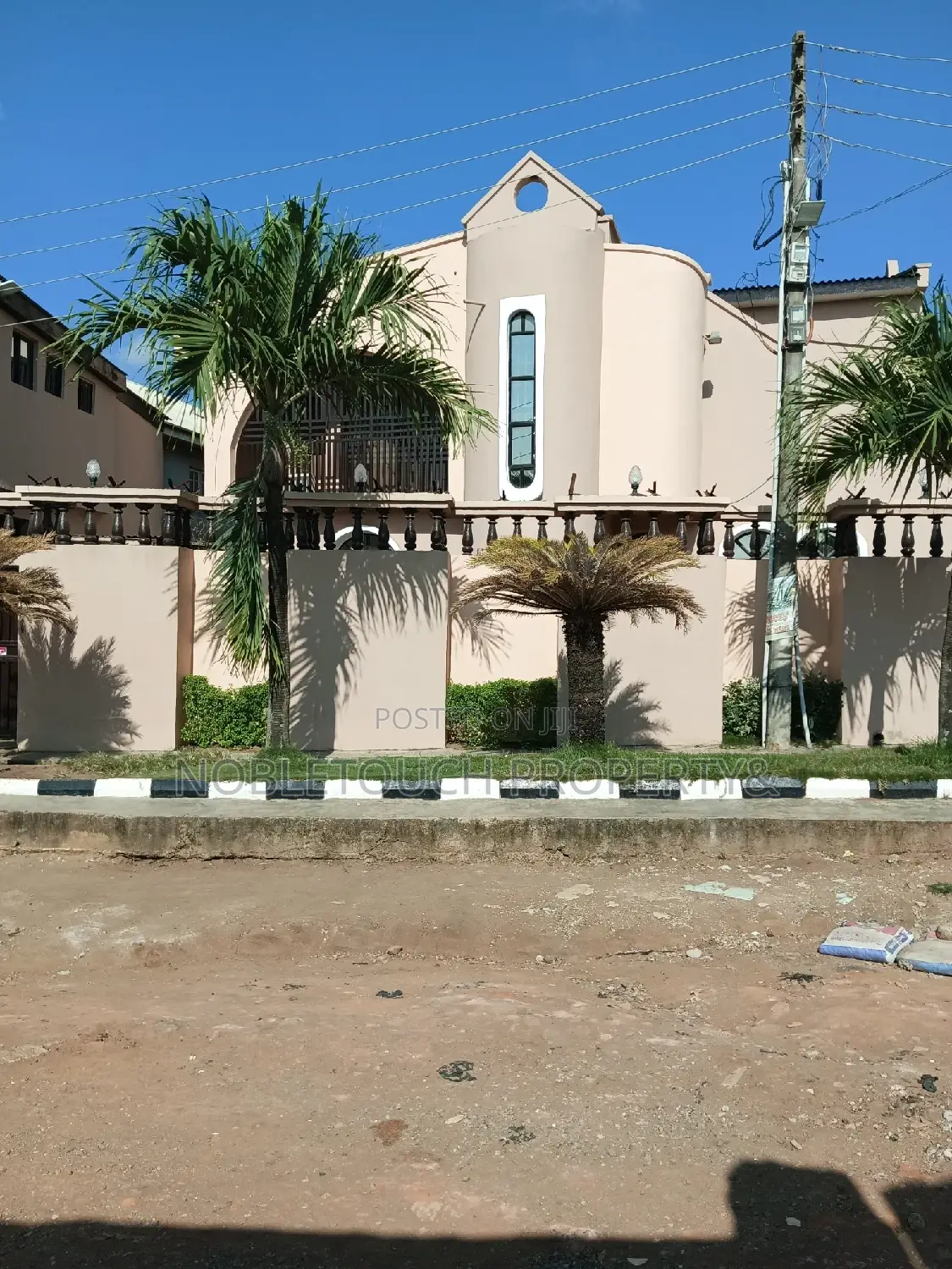 5bdrm Duplex in Governor Road Ikotun for sale