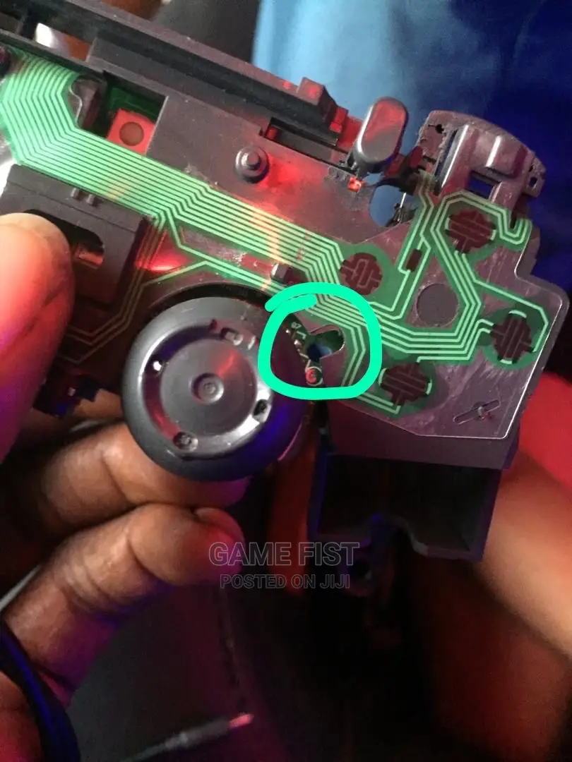 Repair and Service Ps4/ PS5 Pads