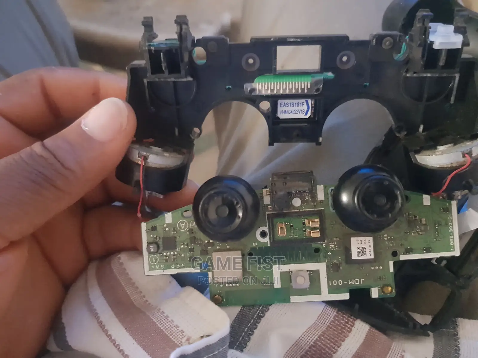 Repair and Service Ps4/ PS5 Pads