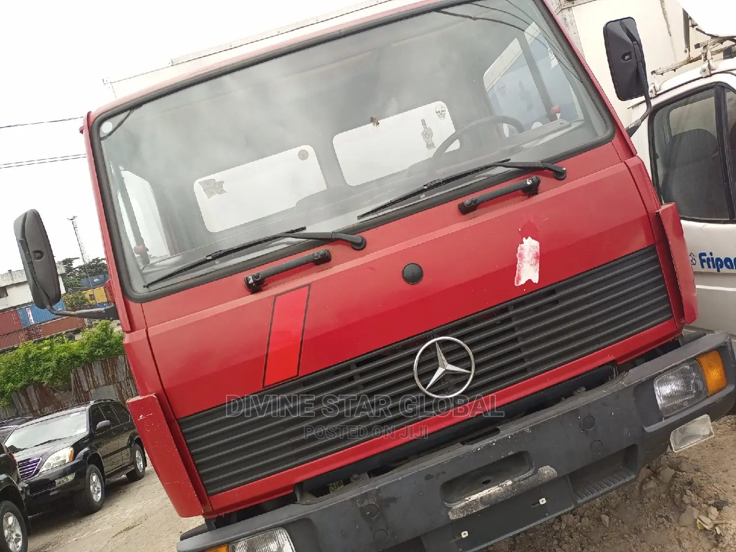 814 Mercedes Benz