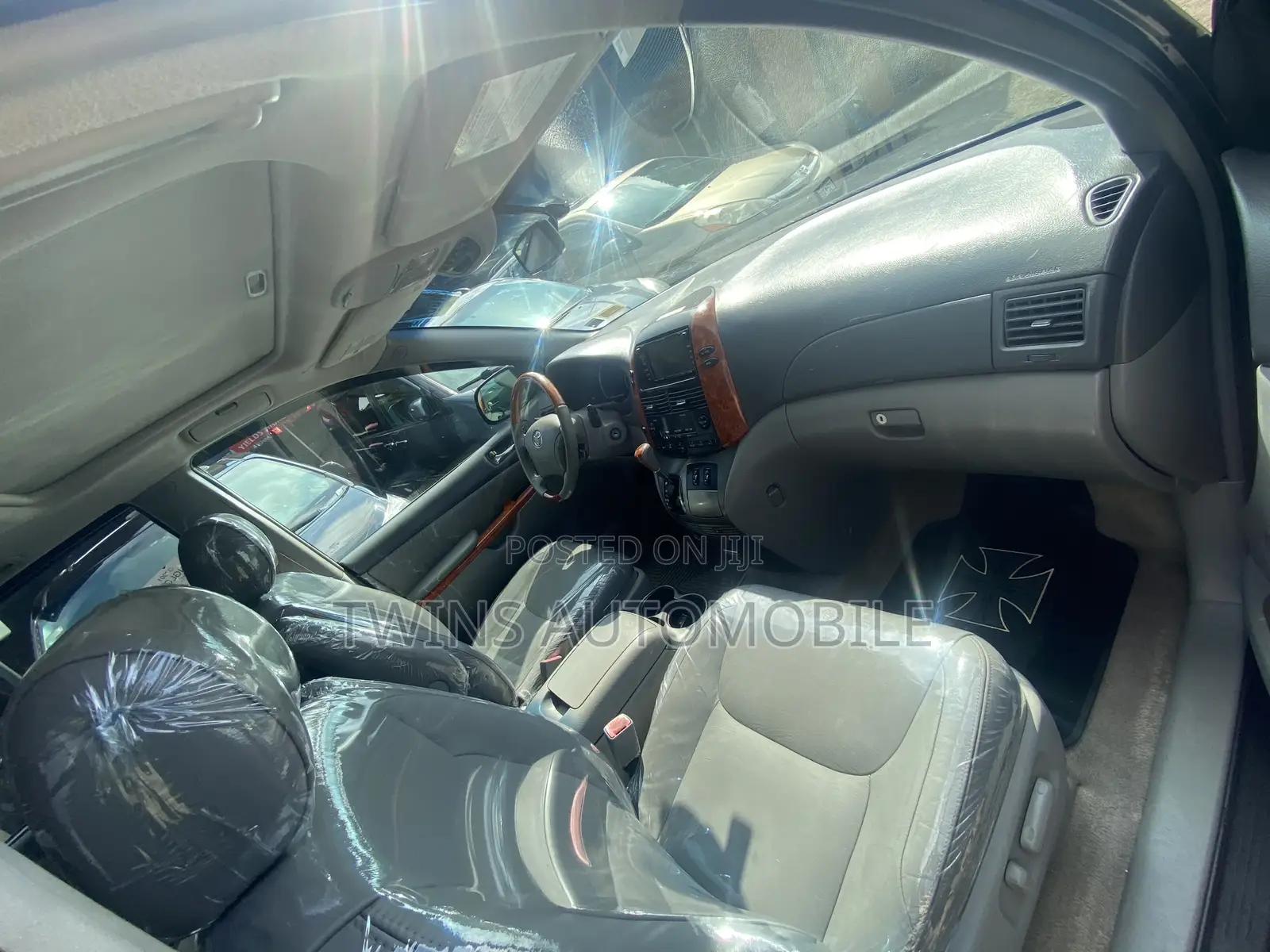 Toyota Sienna XLE Limited AWD 2009 Black