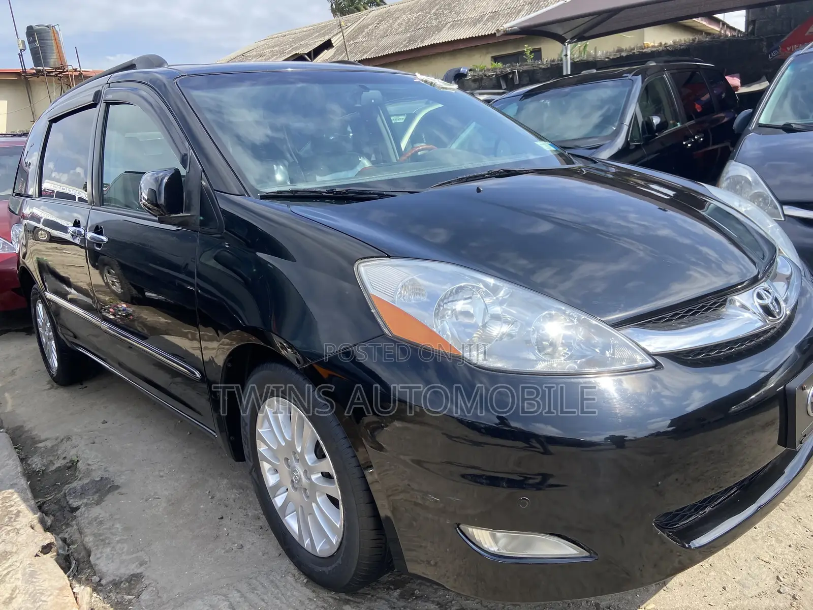 Toyota Sienna XLE Limited AWD 2009 Black