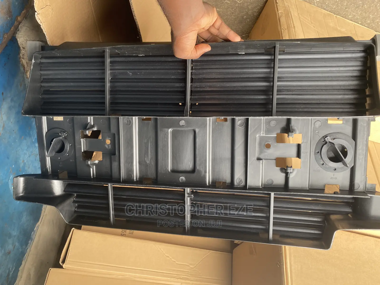 Ford Escape Shutter or Front Grille Sitting 2013 2014 2015