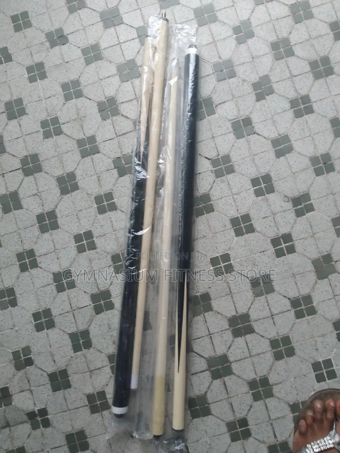 Snooker Cue Stick Black and White 0034